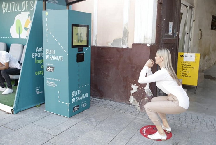 В Румынии билетный автомат предлагает бесплатный проезд за 20 приседаний